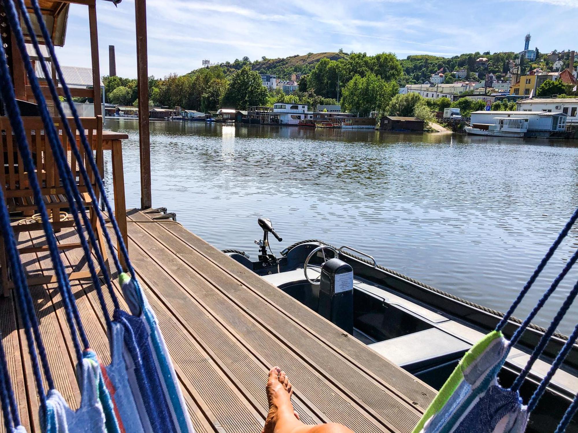 Houseboat Benjamin - Houseboats Benjamin & Franklin Hotel Prague Ngoại thất bức ảnh